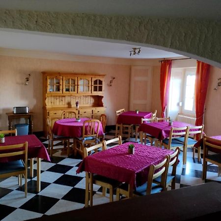 Nozeroy Hotel Les Remparts מראה חיצוני תמונה