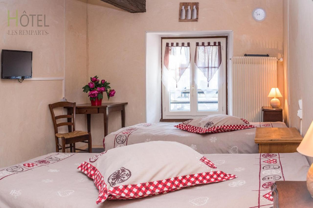 Nozeroy Hotel Les Remparts מראה חיצוני תמונה