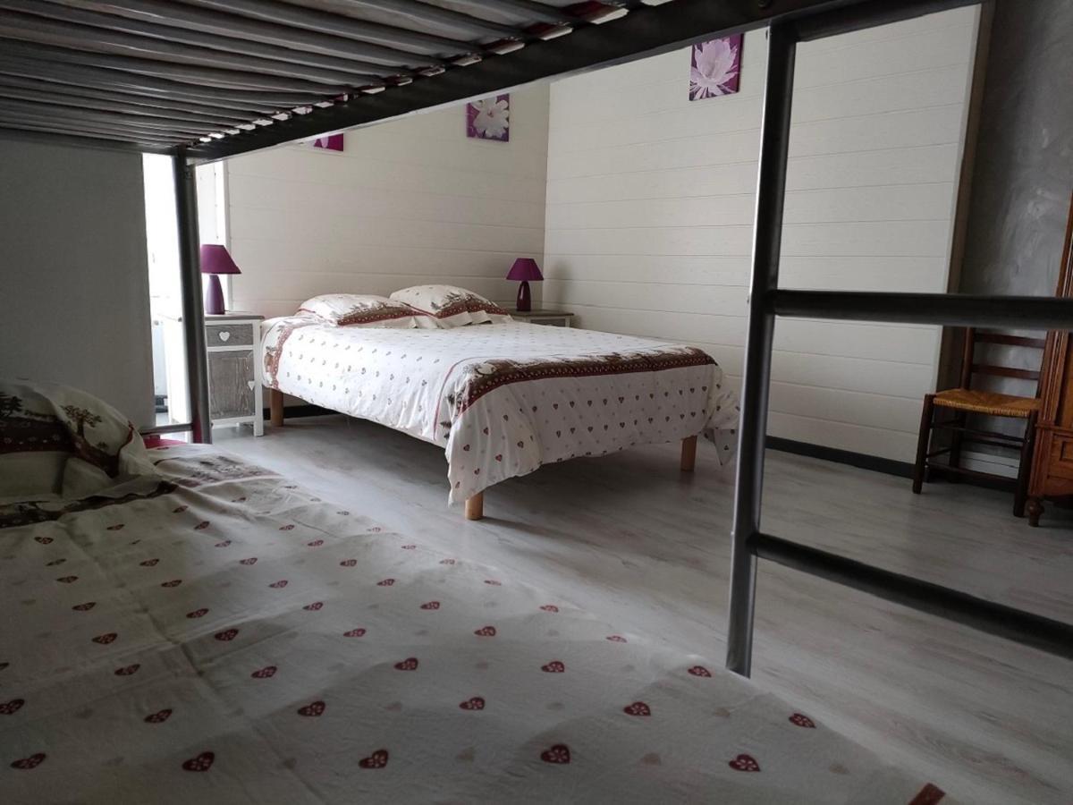 Nozeroy Hotel Les Remparts מראה חיצוני תמונה